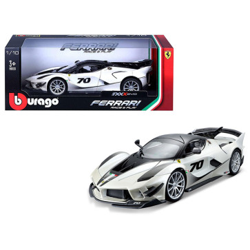 Ferrari FXX-K Evo #70 White 1/18 Diecast Model Car Bburago